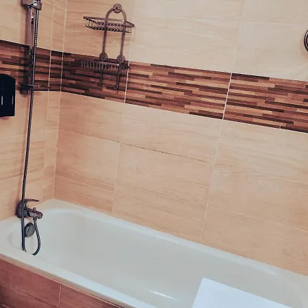 L'evidence, Calme Au Rdc Avec Parking