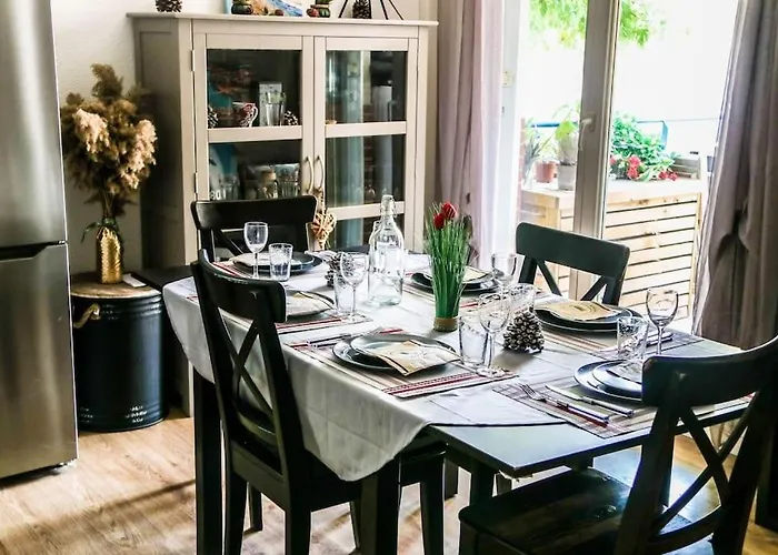 L'evidence, Calme Au Rdc Avec Parking *