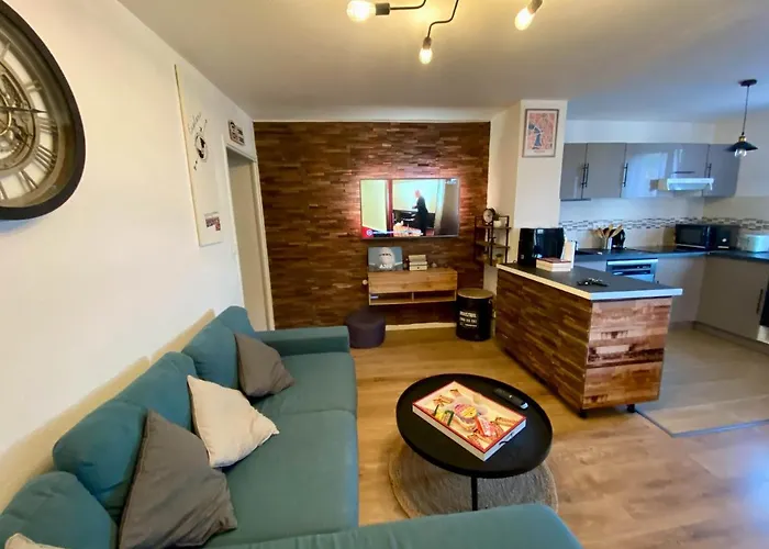 L'evidence, Calme Au Rdc Avec Parking Apartamento