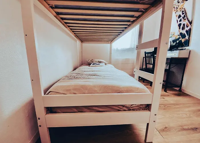 L'evidence, Calme Au Rdc Avec Parking Daire *